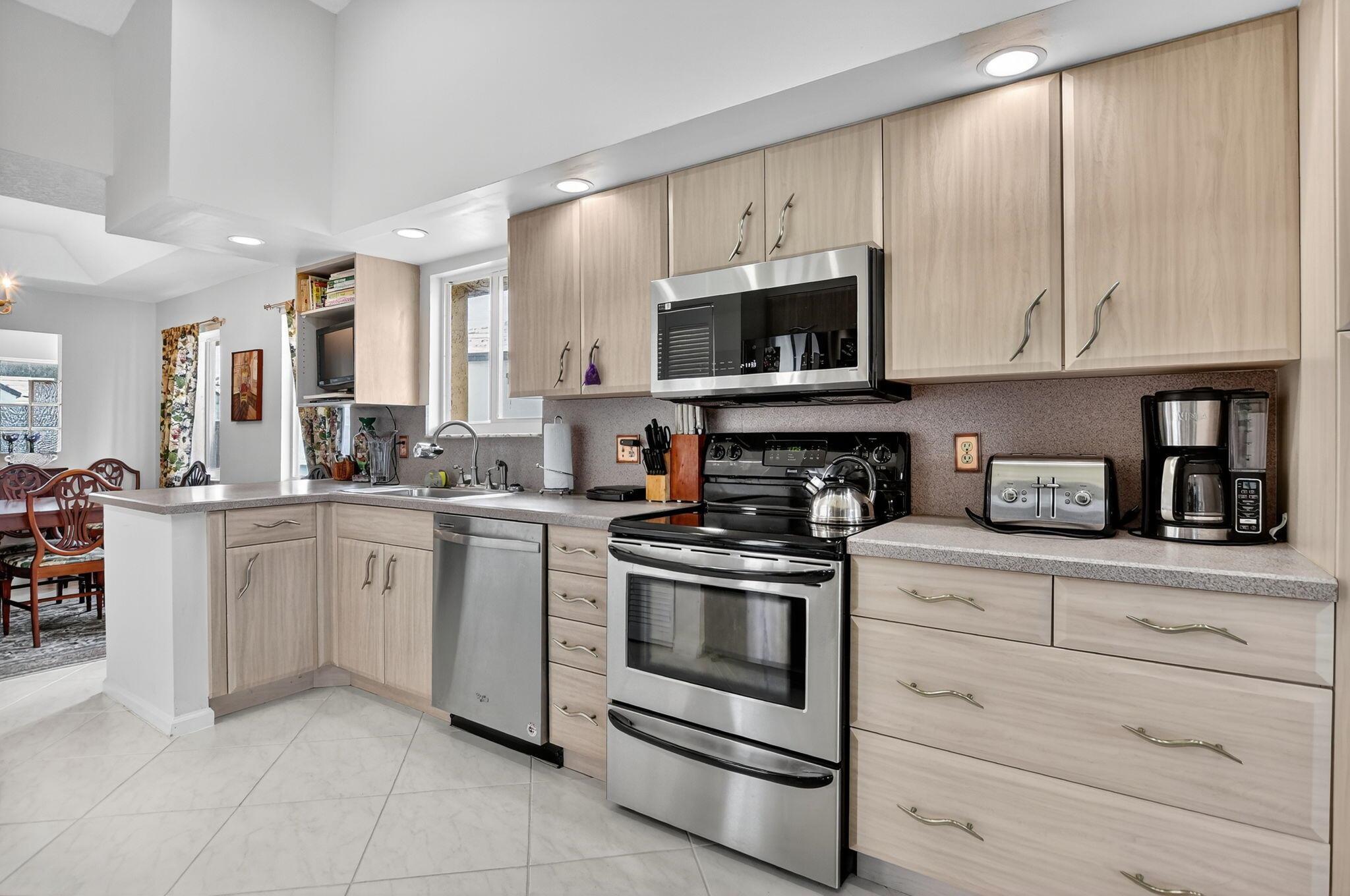 ISLES OF BOCA CONDOS ONE AND TWO DECLS FILED IN OR - Residential