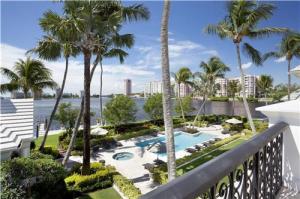 Por La Mar - Residential