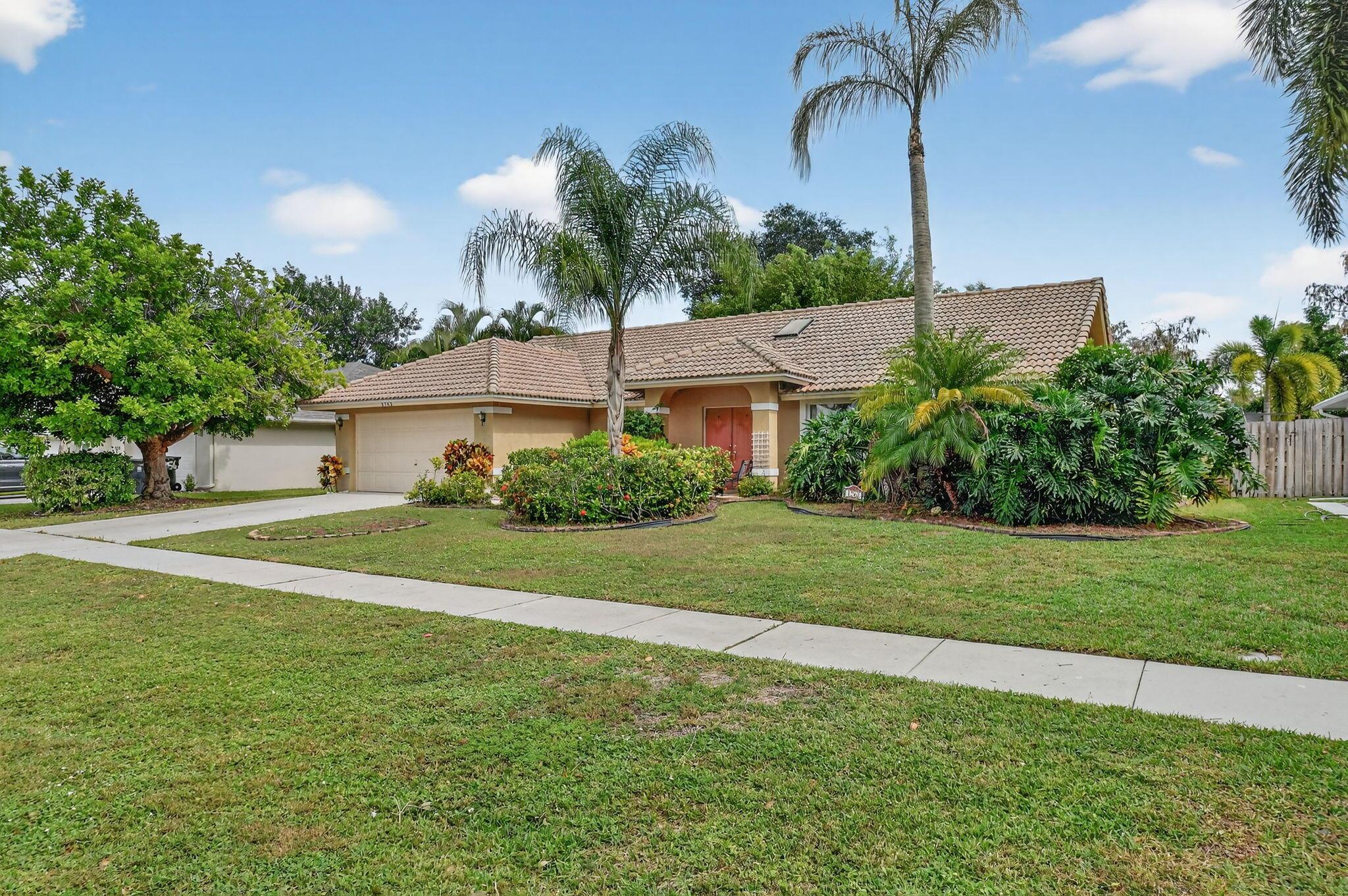 SUGAR POND MANOR OF WELLI - Residential