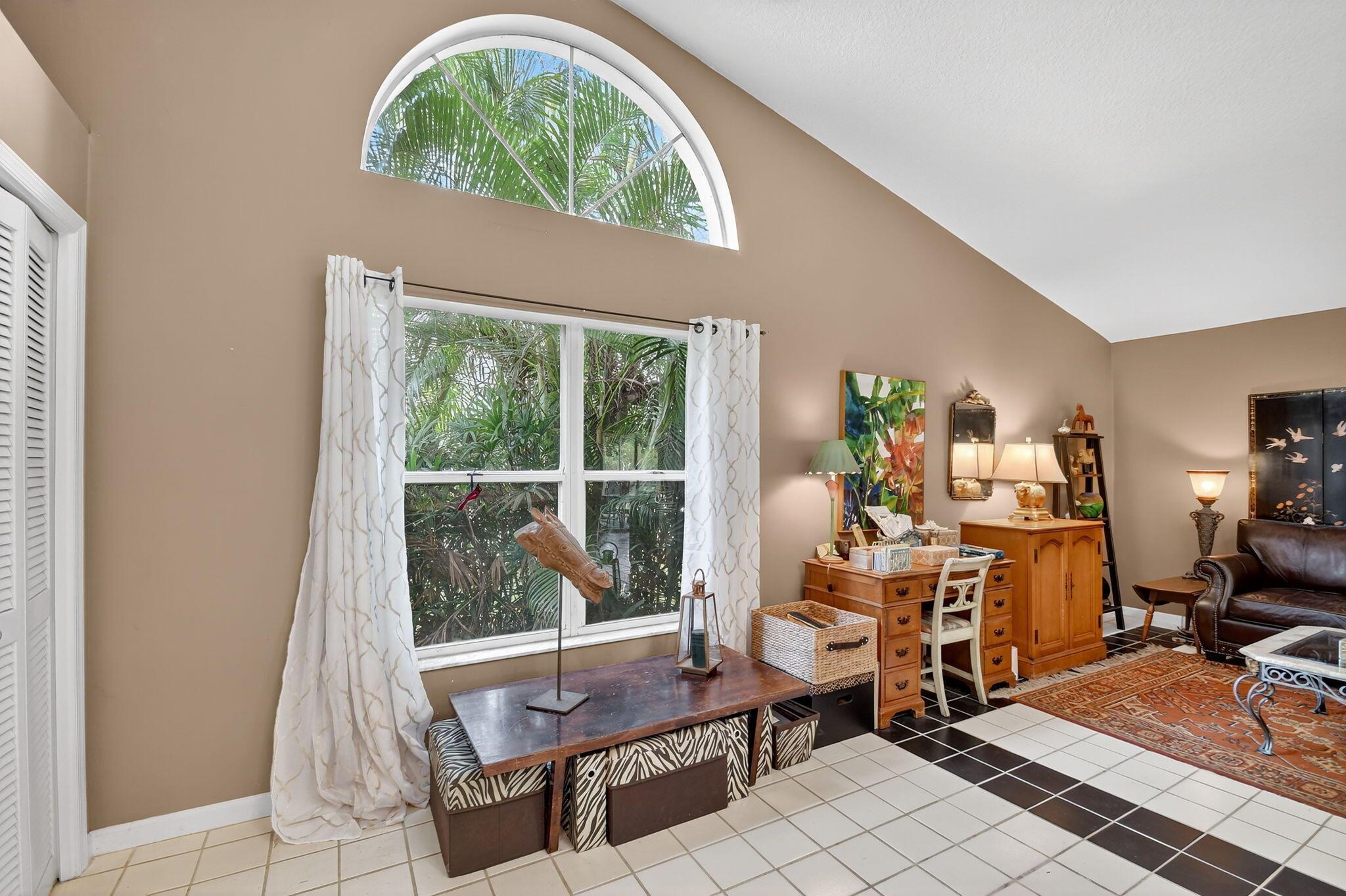 SUGAR POND MANOR OF WELLI - Residential