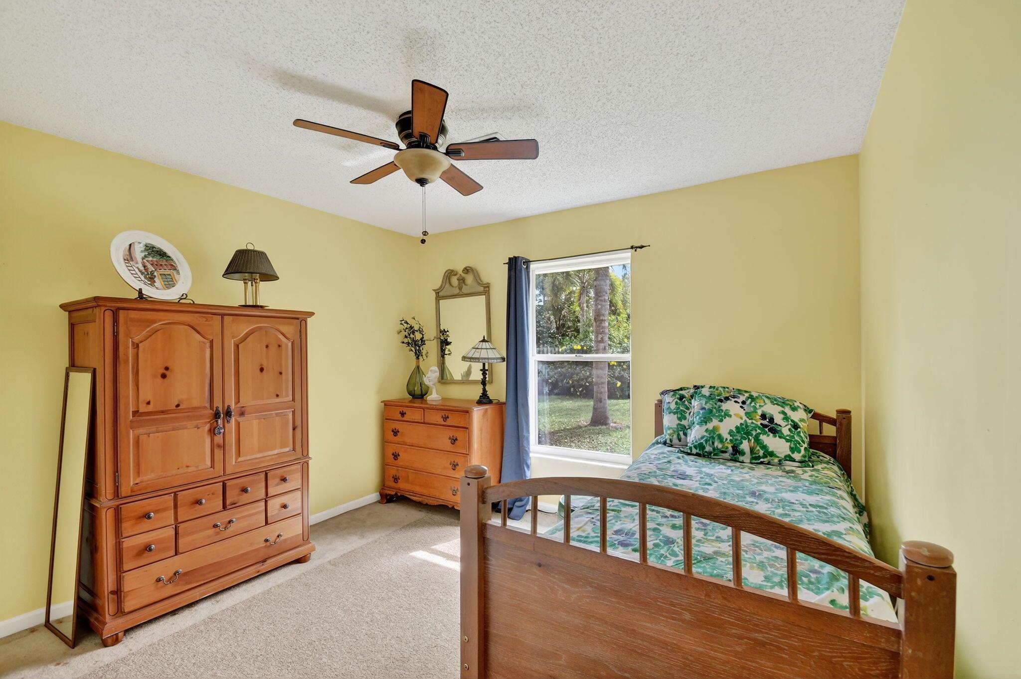 SUGAR POND MANOR OF WELLI - Residential