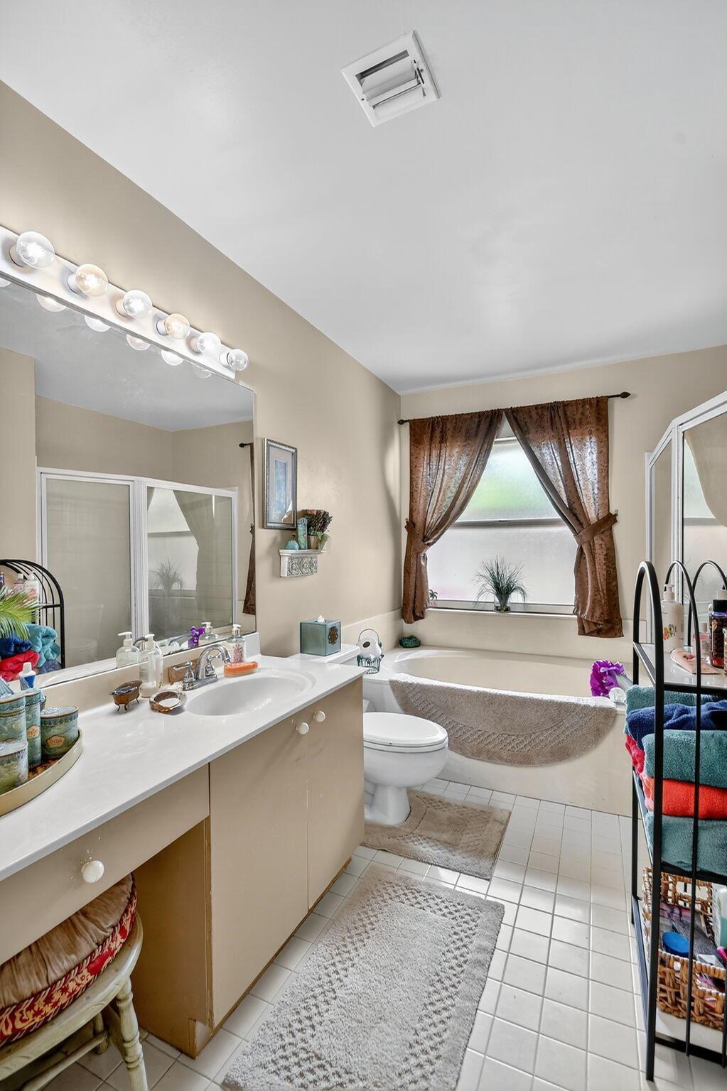 SUGAR POND MANOR OF WELLI - Residential