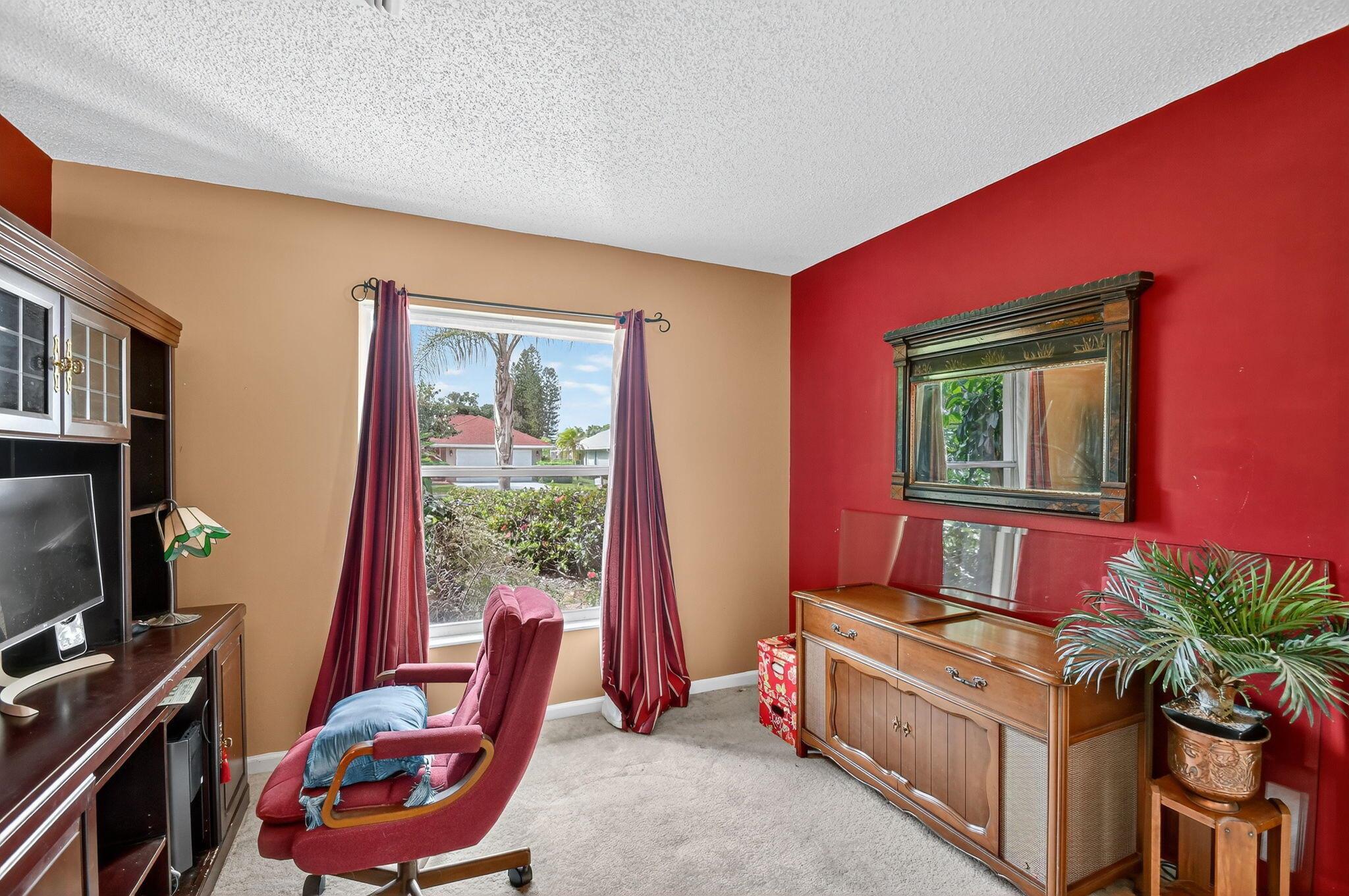 SUGAR POND MANOR OF WELLI - Residential