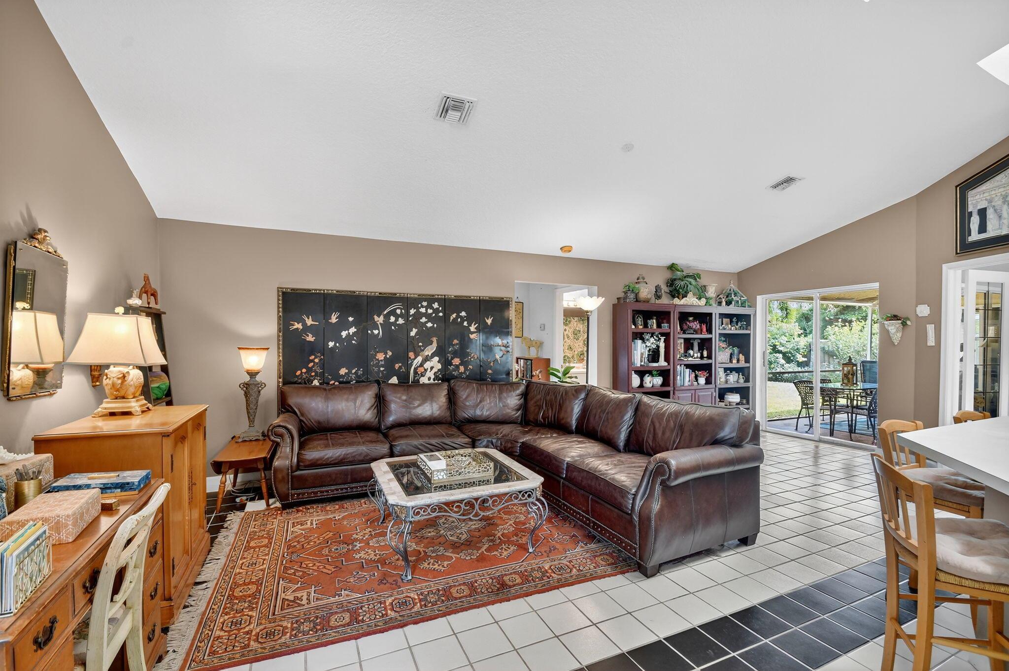 SUGAR POND MANOR OF WELLI - Residential