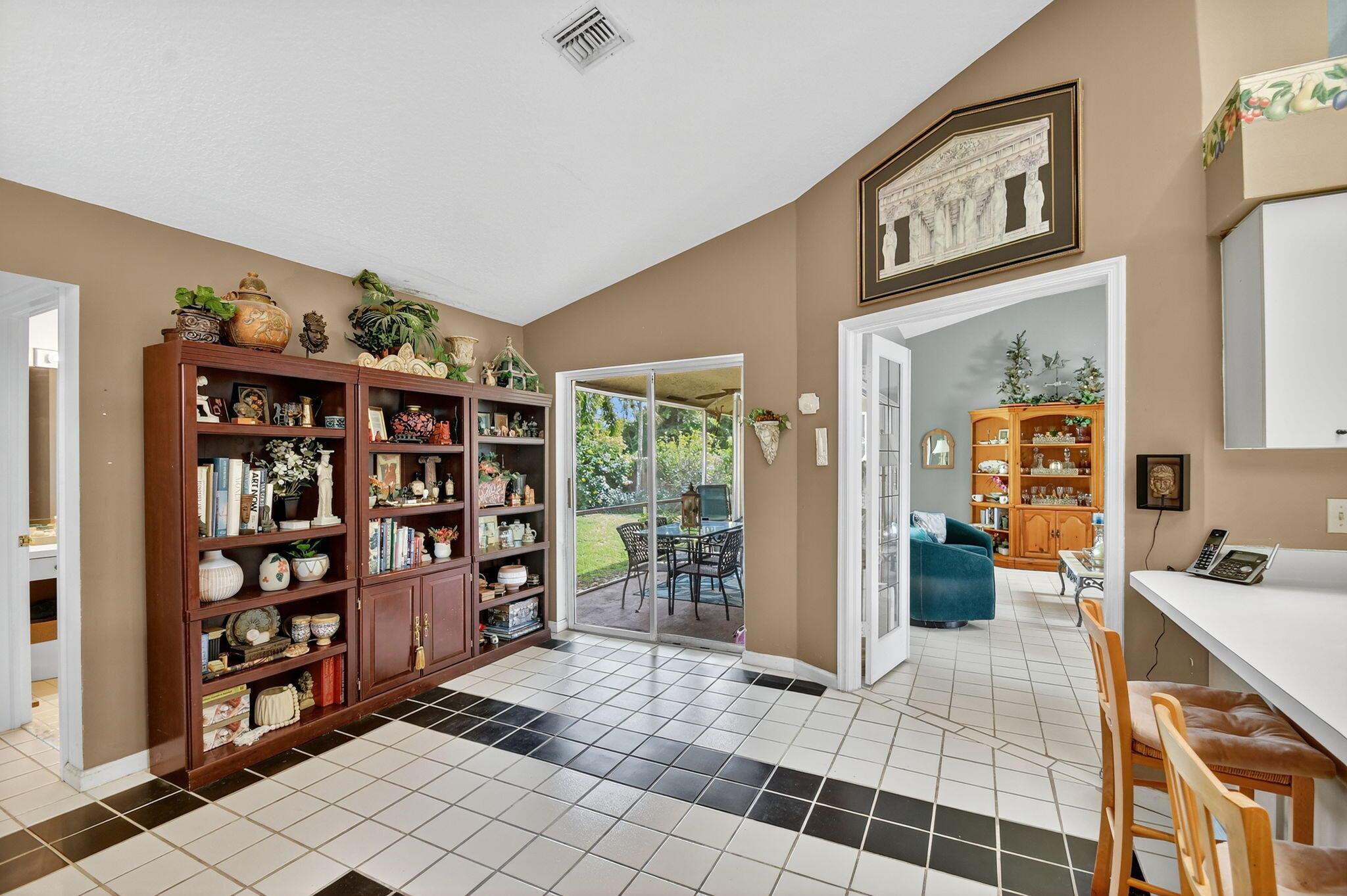 SUGAR POND MANOR OF WELLI - Residential