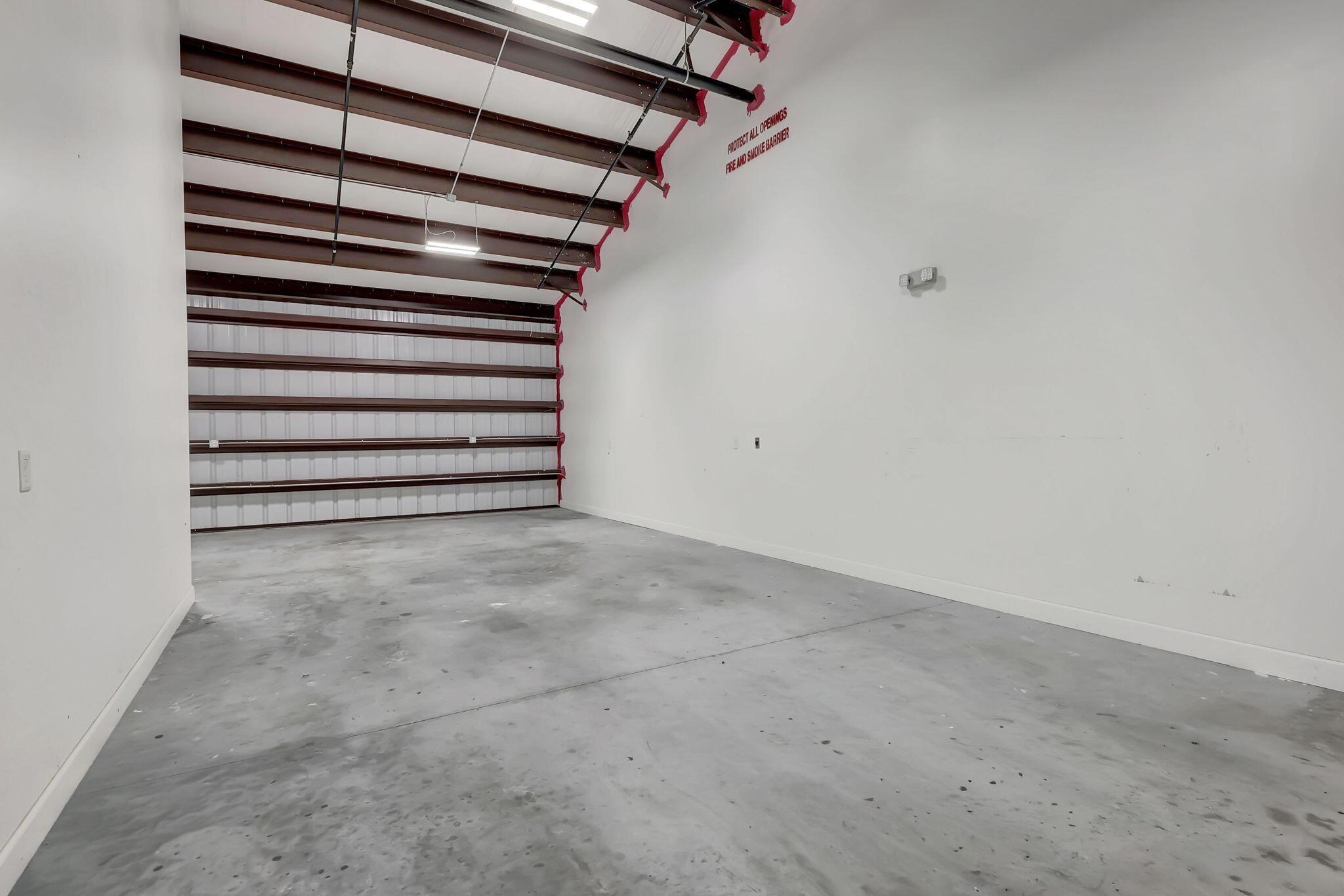 METES AND BOUNDS - Commercial Lease