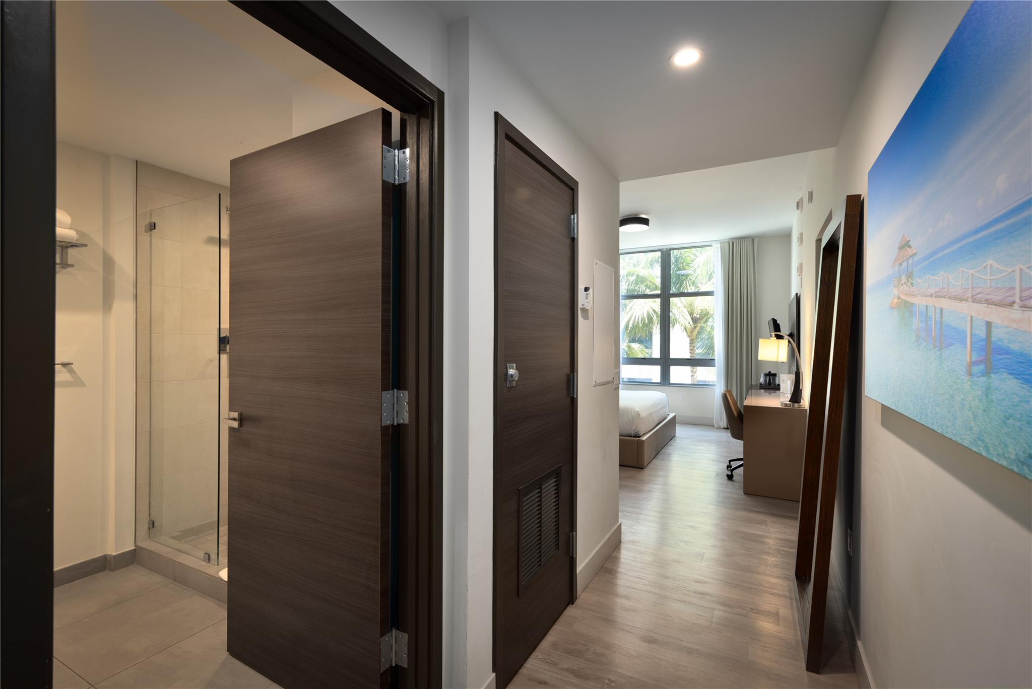 Costa Hollywood - Residential