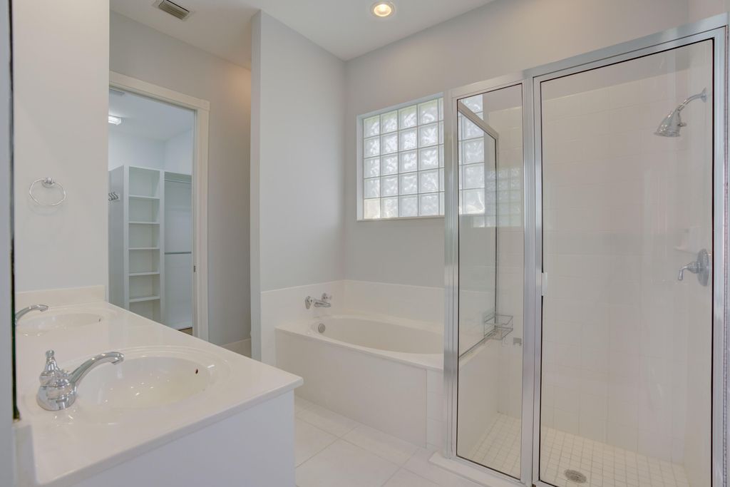 Photo of 256 San Remo Drive, Jupiter, FL 33458 (MLS # R11085669)