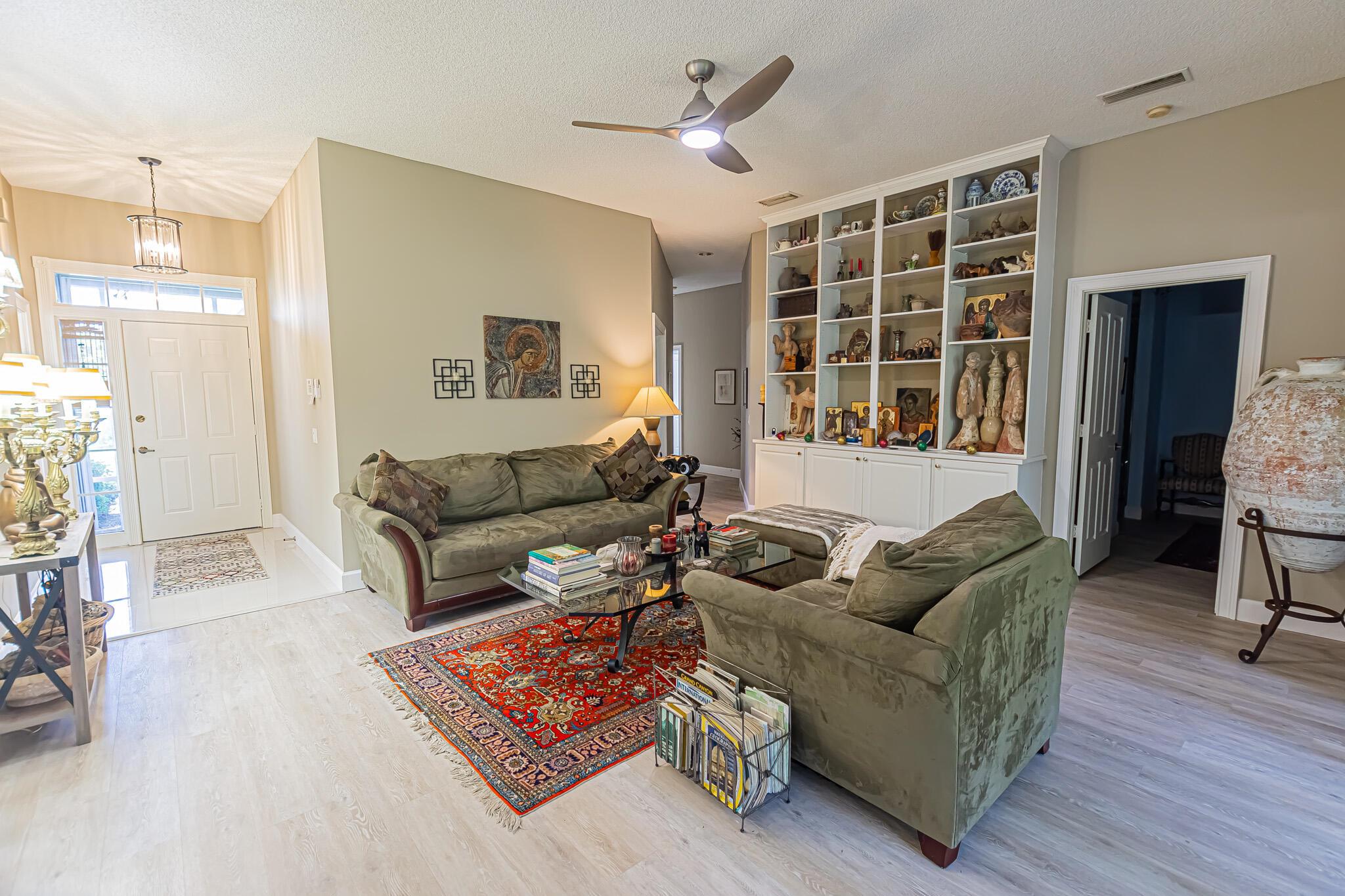 1558 NW Amherst Drive, Port St Lucie, FL, 34986/$359,888 1 1558 NW Amherst Drive