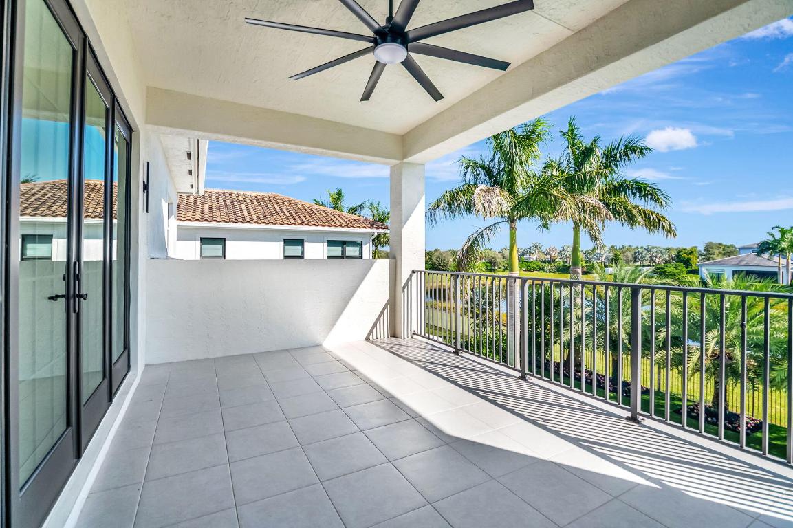 BOCA BRIDGES - Residential