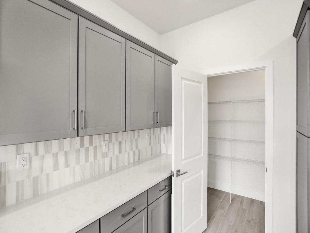 Las Palmas V - Residential