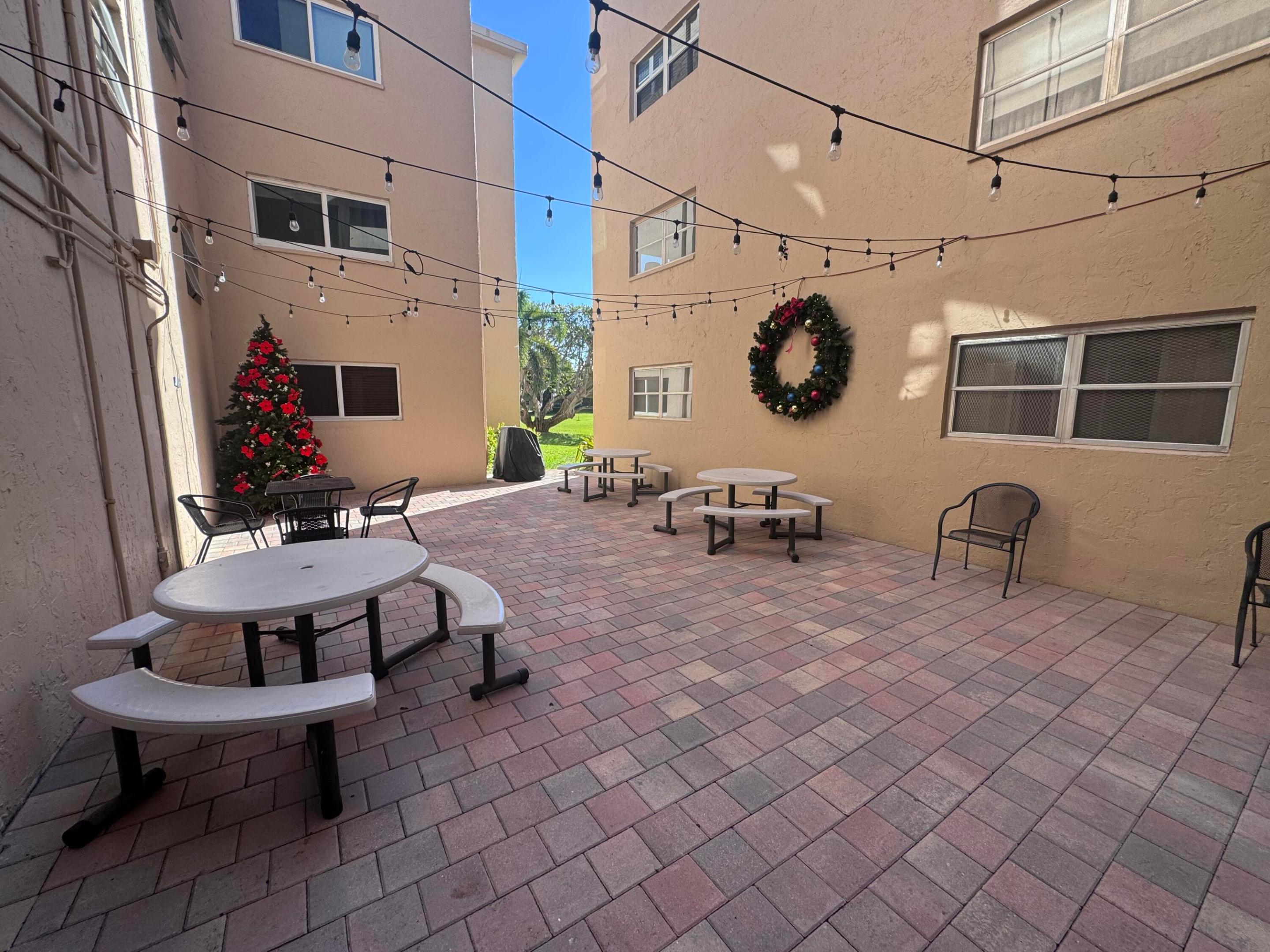 VILLAGE ROYALE GREENHILL CONDO - Residential Lease