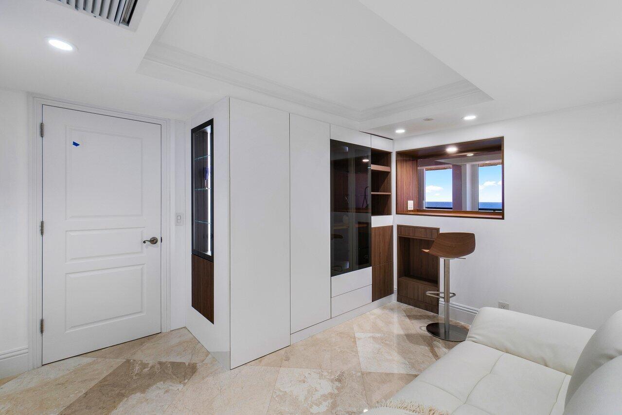 VILLA MAGNA CONDO - Residential Lease