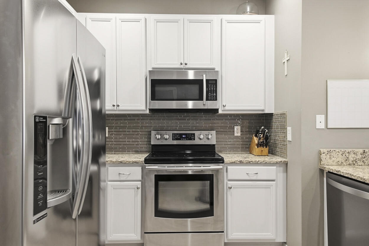 TEQUESTA TRACE CONDO - Residential