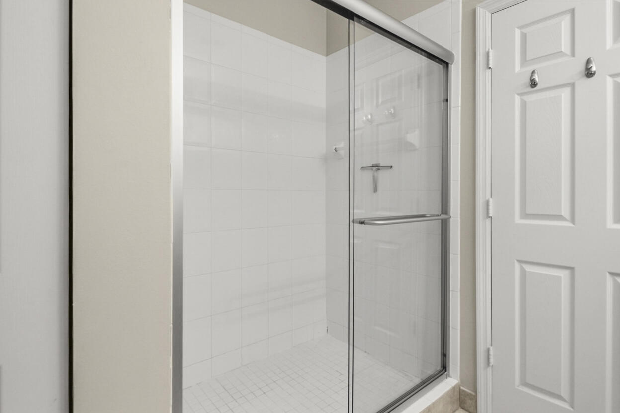 TEQUESTA TRACE CONDO - Residential