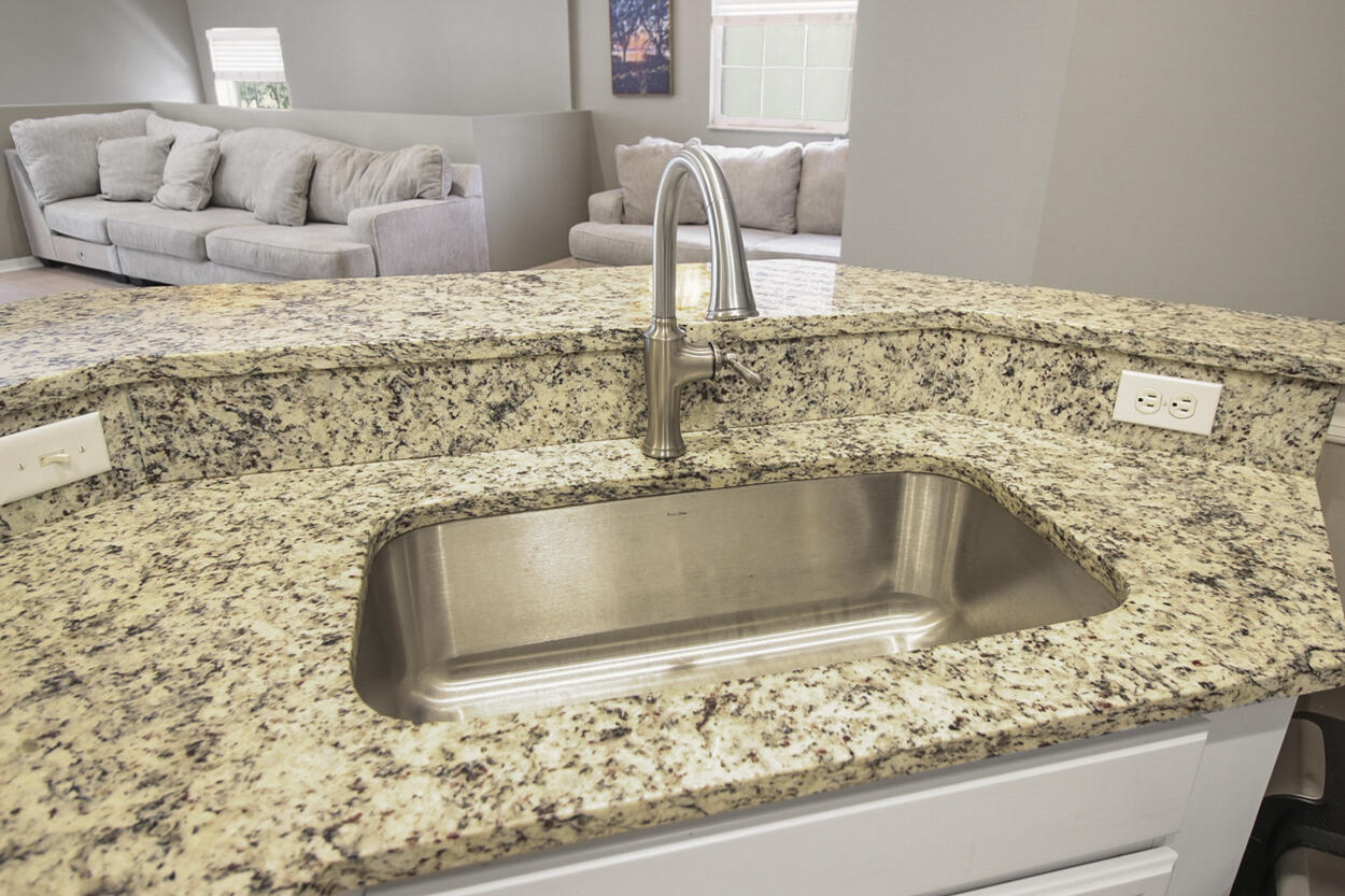 TEQUESTA TRACE CONDO - Residential