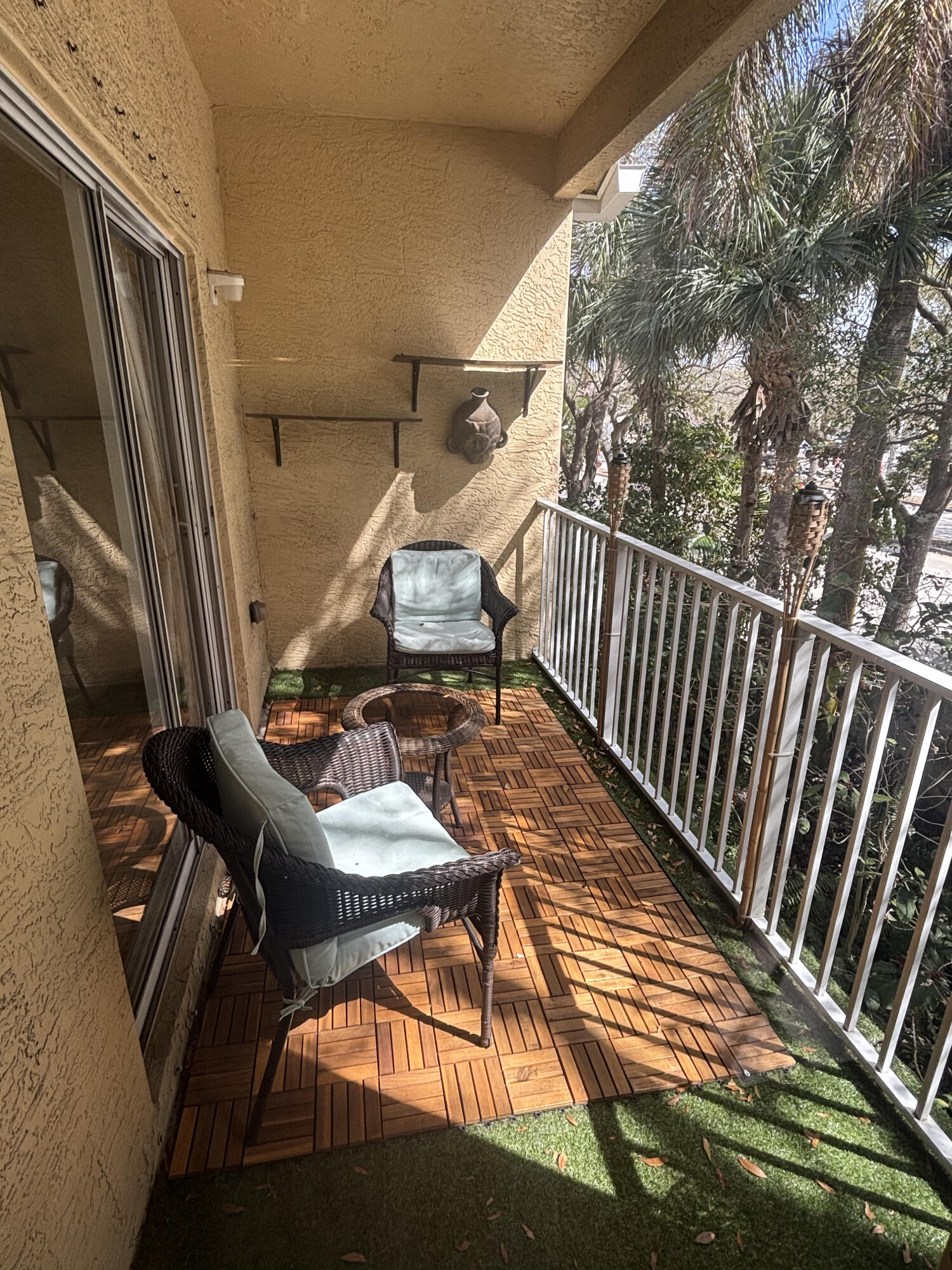 TEQUESTA TRACE CONDO - Residential