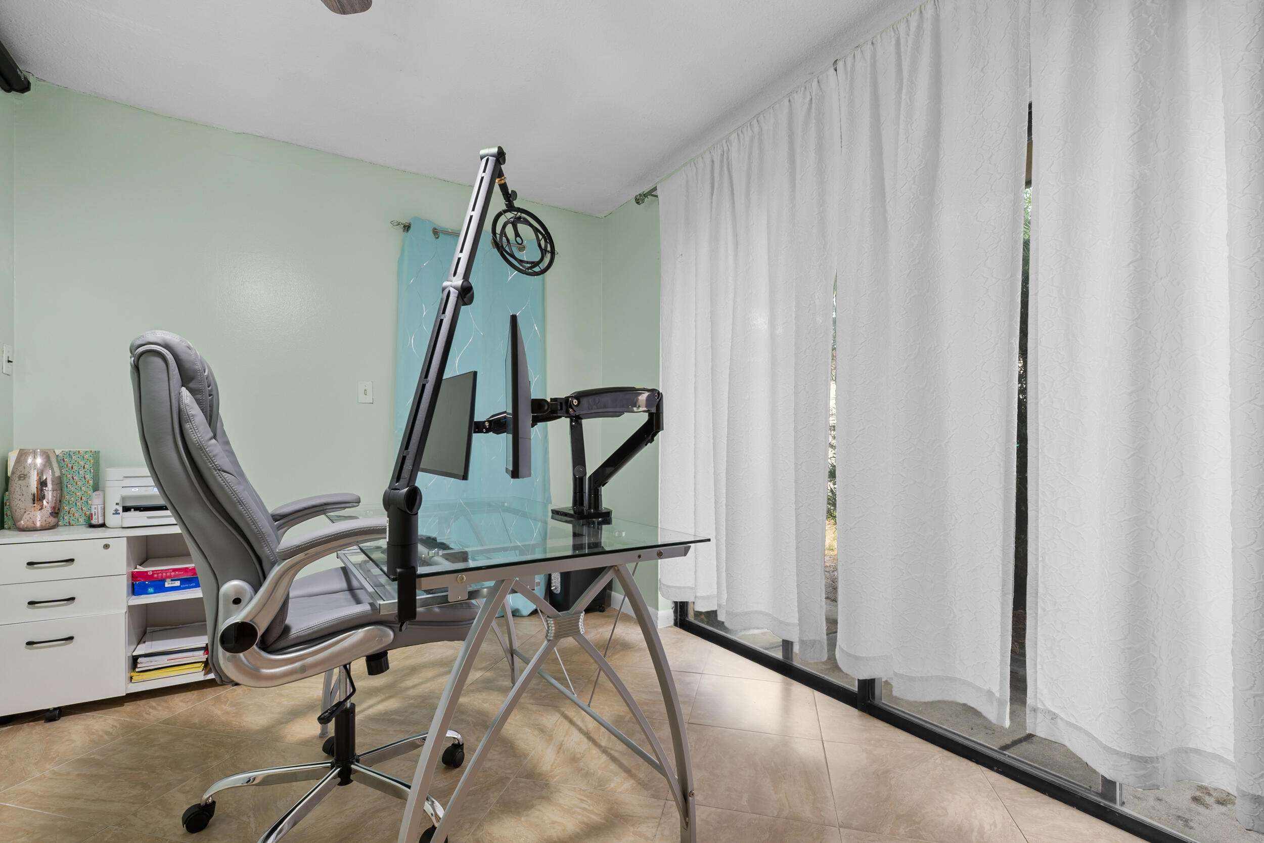 TEQUESTA TRACE CONDO - Residential