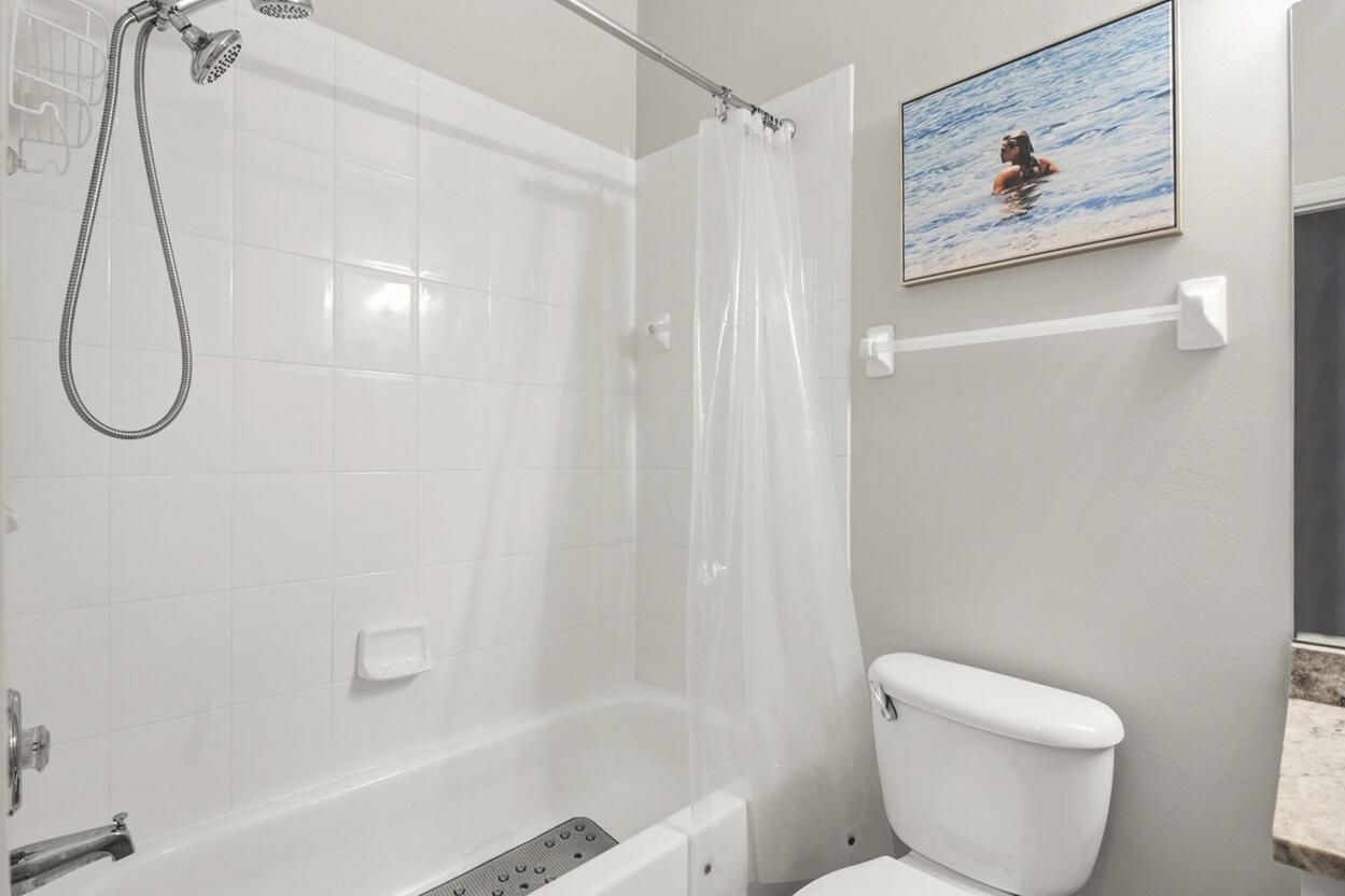 TEQUESTA TRACE CONDO - Residential