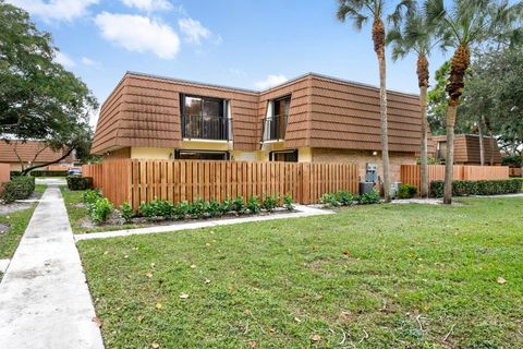 234 Charter Way West Palm Beach FL 33407