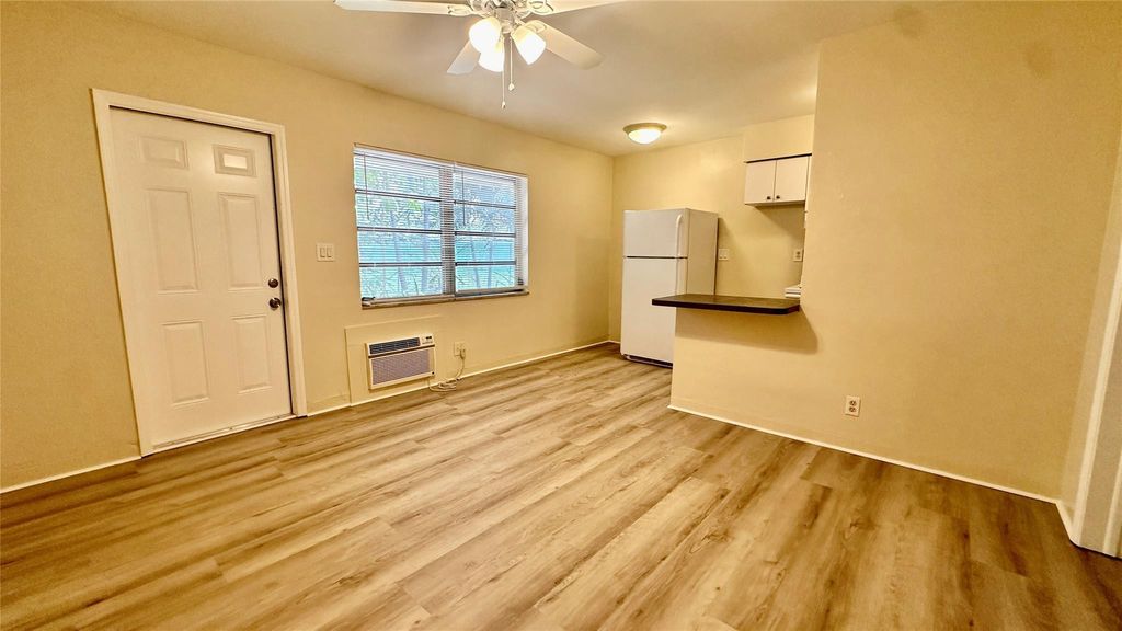 Photo of 505 NE 4th Avenue #3, Fort Lauderdale, FL 33301 (MLS # B26024077)