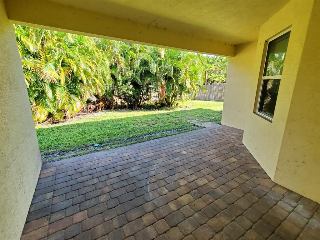 PINECREST LAKES PH 10 - Residential