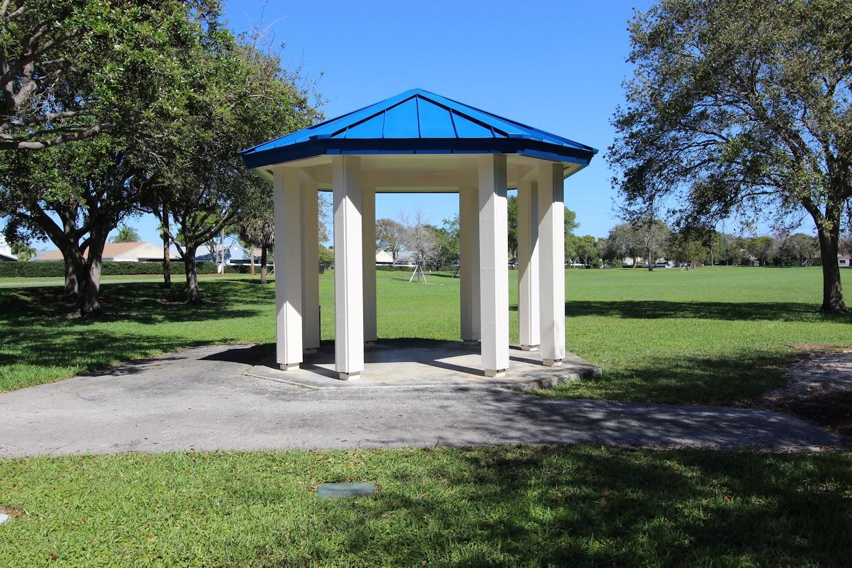 BOYNTON LAKES 3-B - Residential Lease
