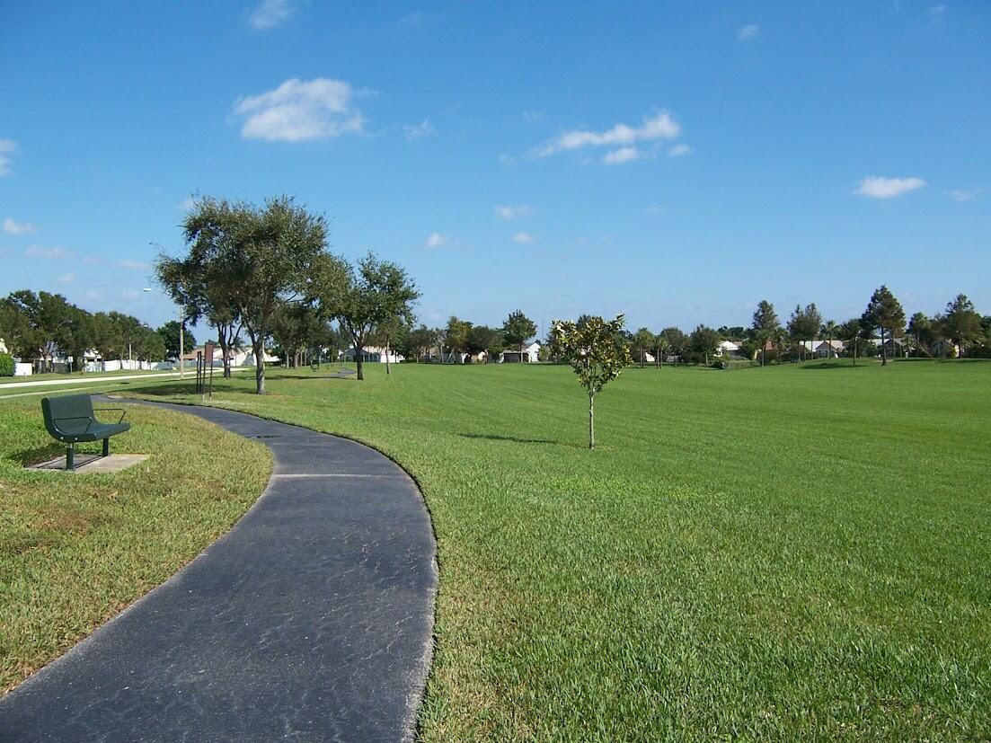 BOYNTON LAKES 3-B - Residential Lease