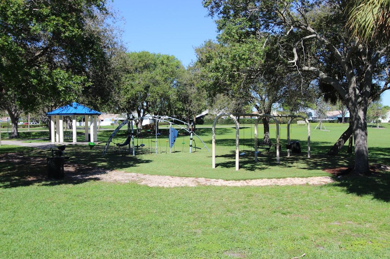 BOYNTON LAKES 3-B - Residential Lease