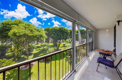 Tiny photo for 5250 LAS VERDES Circle #317, Delray Beach, FL 33484 (MLS # B26091136)