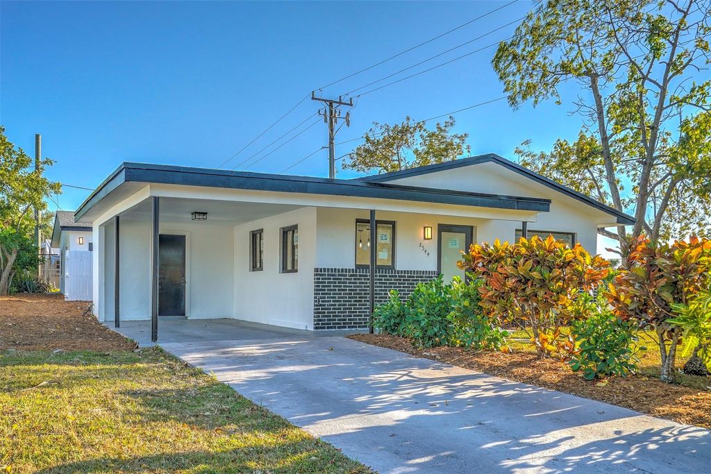 Photo of 3544 SW 12th Court, Fort Lauderdale, FL 33312 (MLS # F10524998)