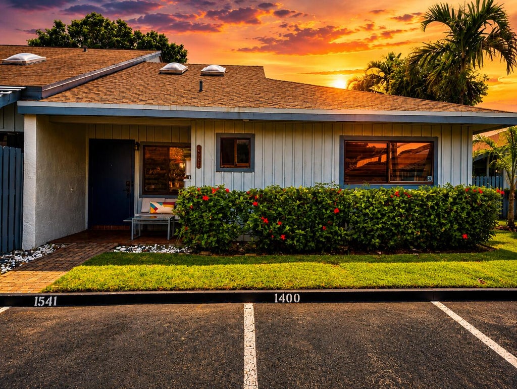 Photo of 1541 N 14th Terrace, Hollywood, FL 33020 (MLS # B26043446)