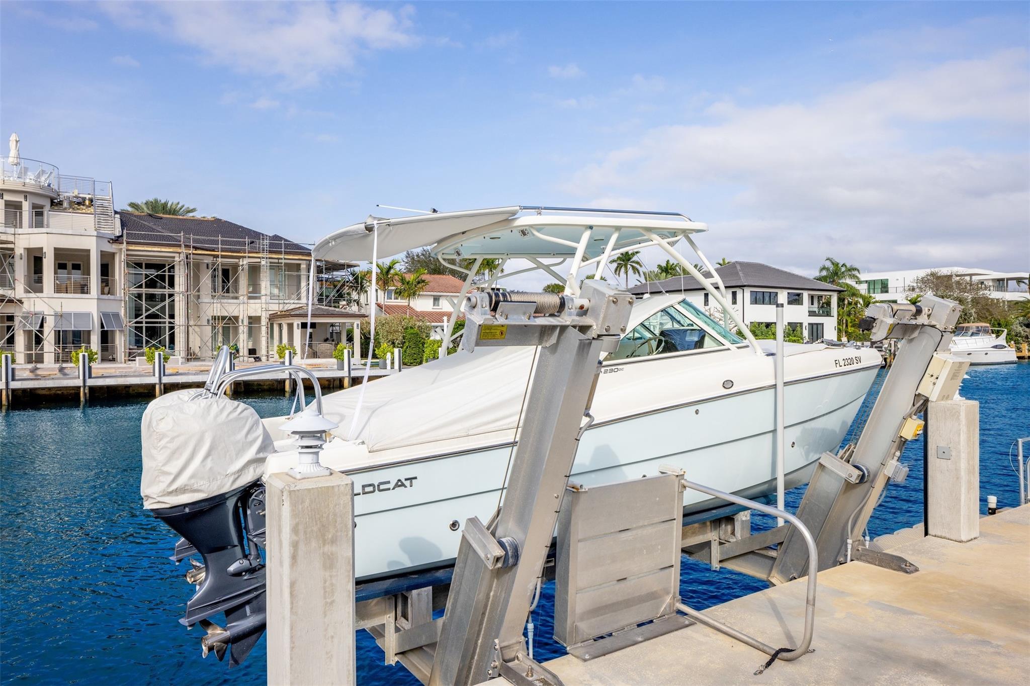RIO VISTA ISLES - Residential