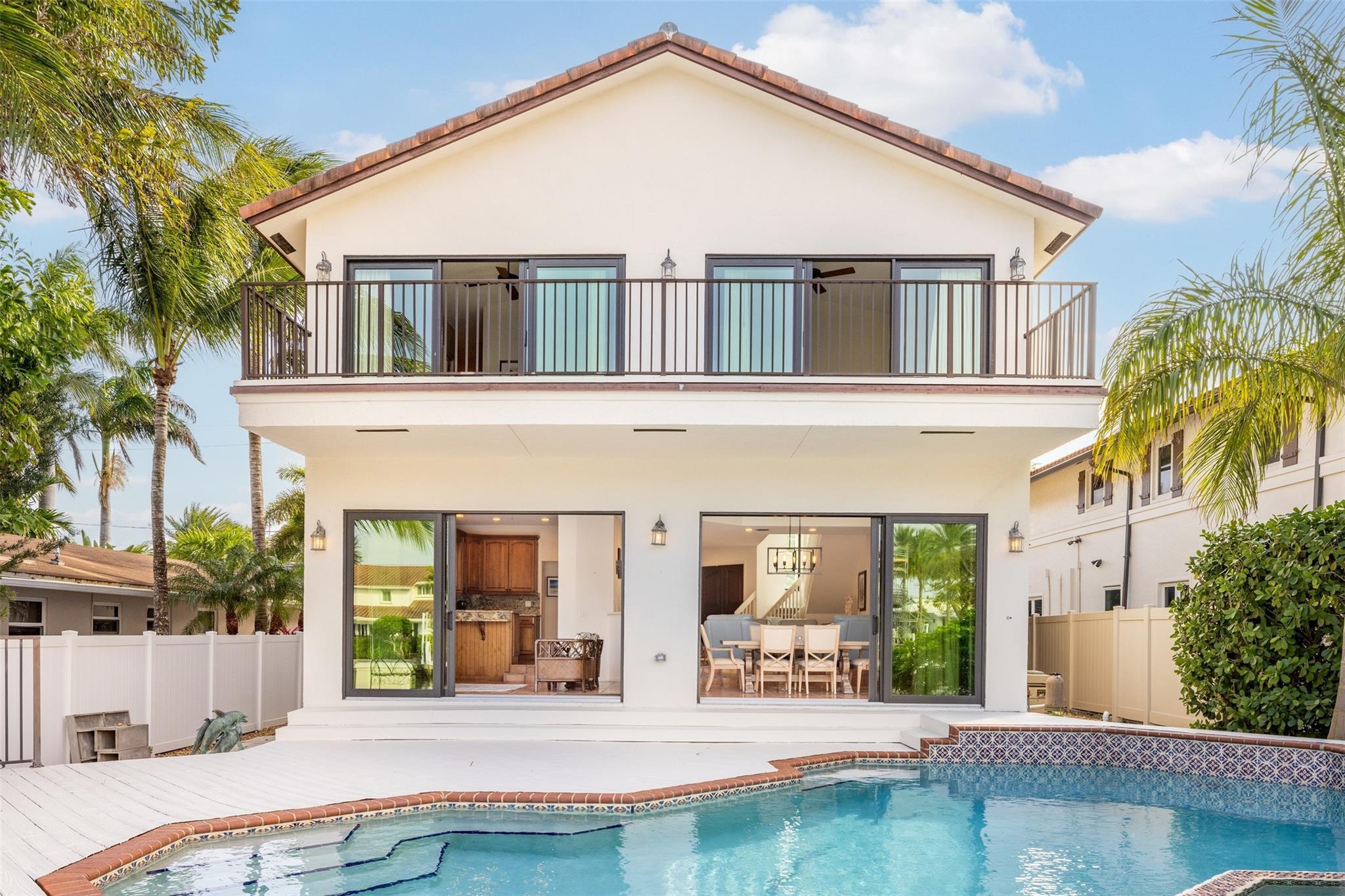 RIO VISTA ISLES - Residential
