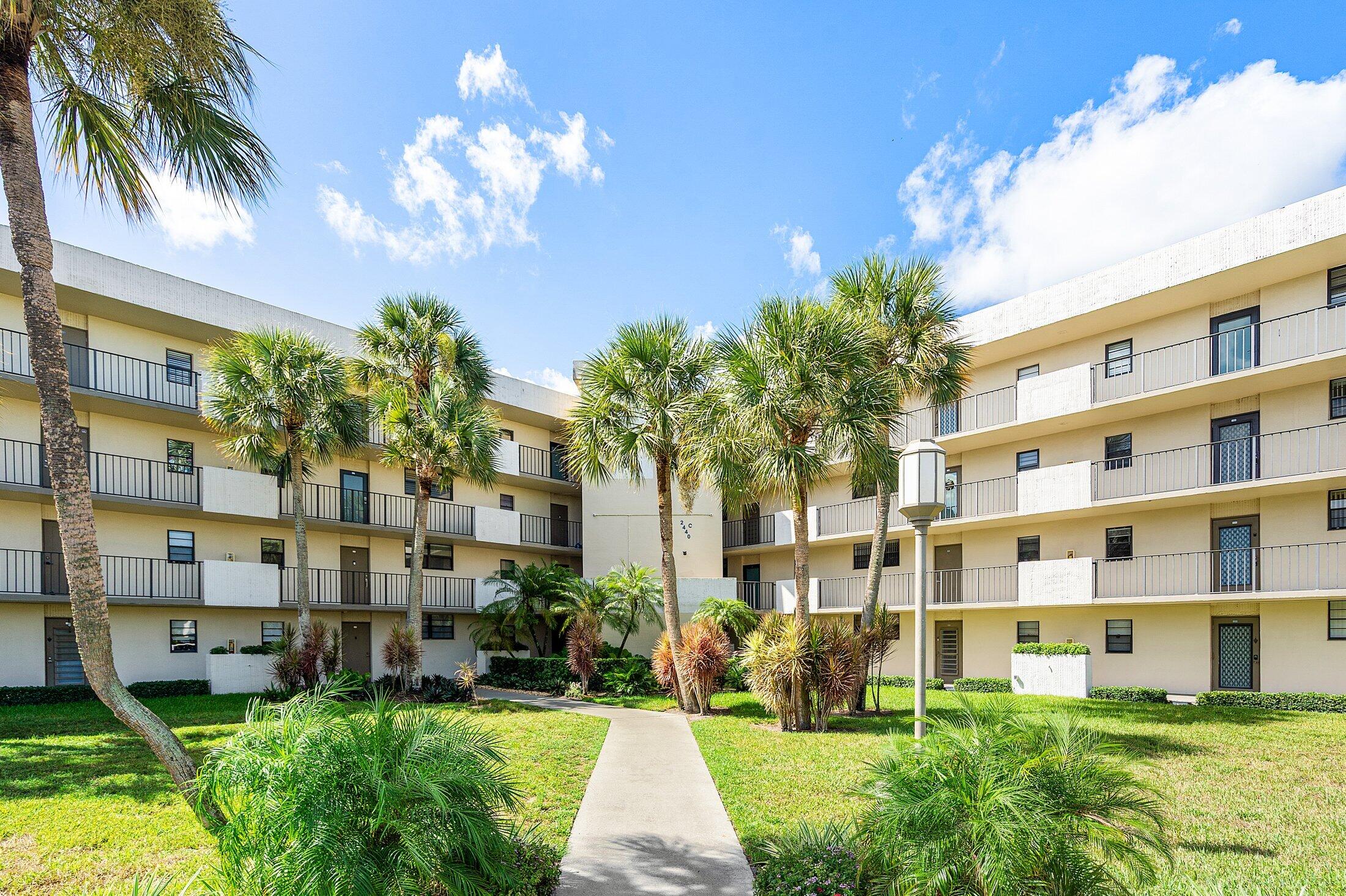 2440 DEER CREEK COUNTRY CLUB Boulevard 405-C
