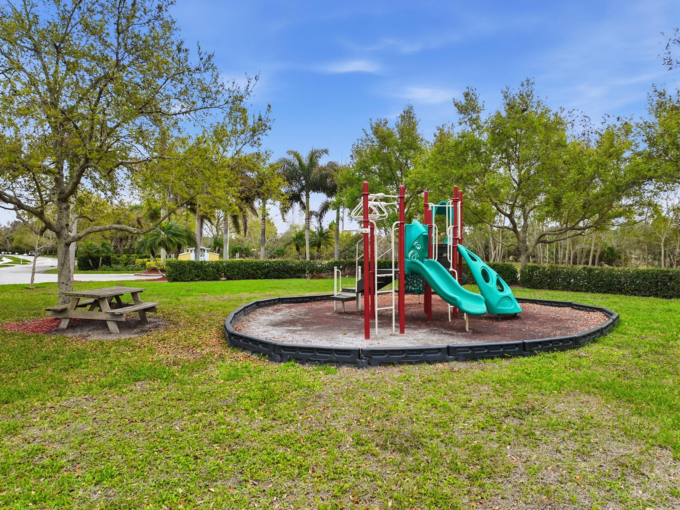 PINE TRACE THIRD REPLAT - Residential