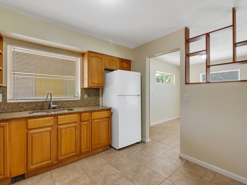 7707 James Road, Fort Pierce, FL, 34951/$269,900 3 7707 James Road