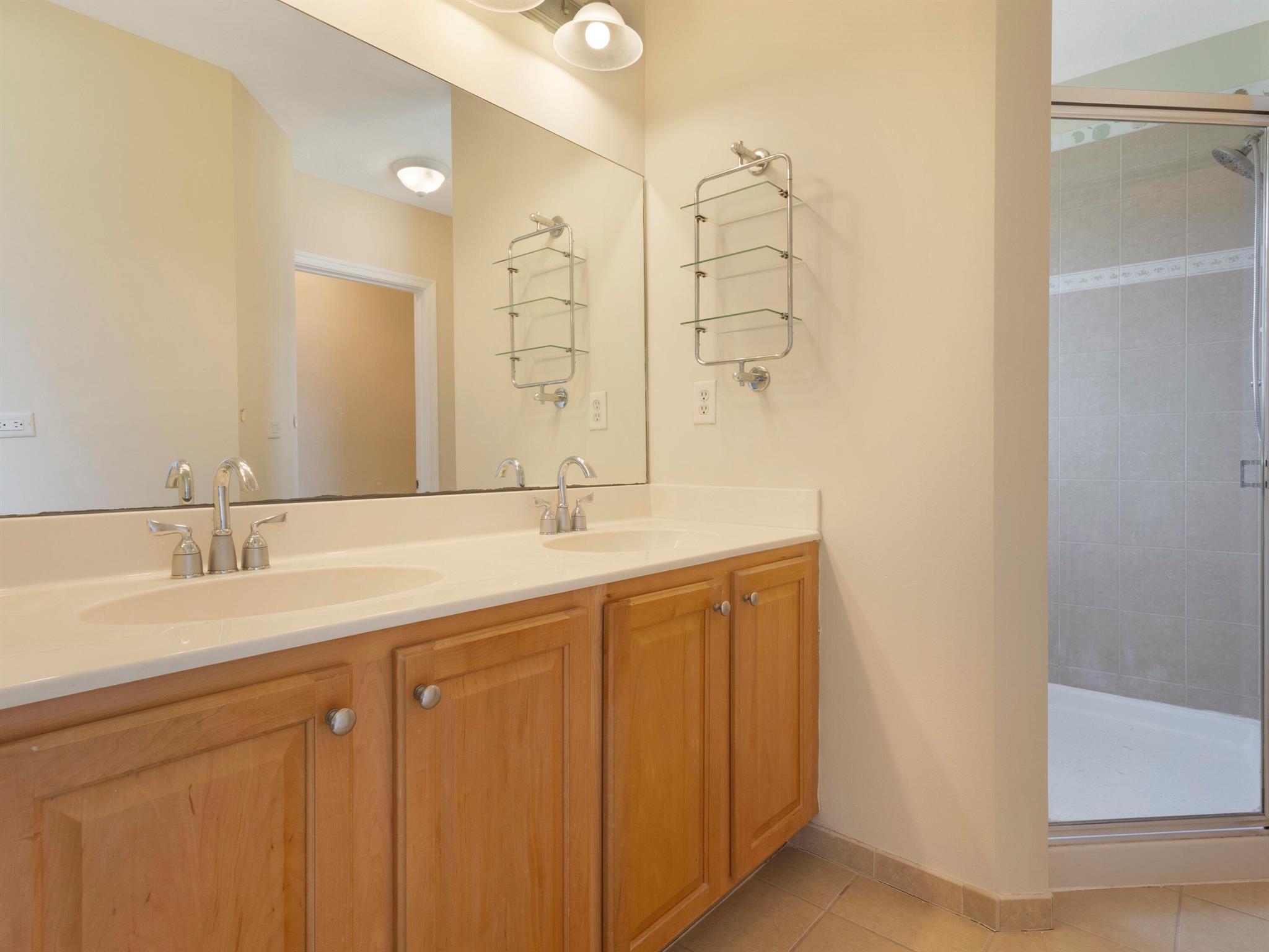 RENAISSANCE SEC 4 1 - Residential Lease