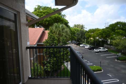 Tiny photo for 8721 Wiles Road #305, Coral Springs, FL 33067 (MLS # B26051203)