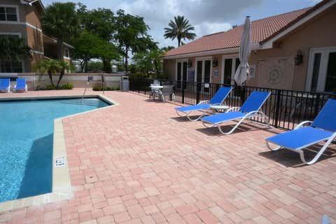 Tiny photo for 8721 Wiles Road #305, Coral Springs, FL 33067 (MLS # B26051203)