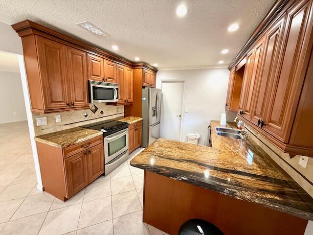 SANDALFOOT COVE SEC 9 - Residential Lease
