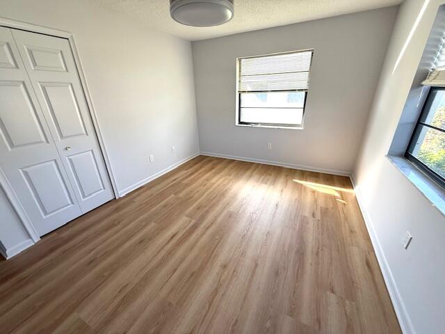 SANDALFOOT COVE SEC 9 - Residential Lease
