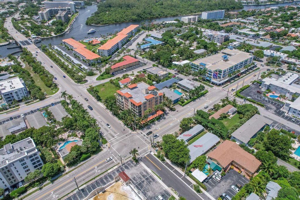 Photo of 10 NE 20th Avenue, Deerfield Beach, FL 33441 (MLS # F10499371)