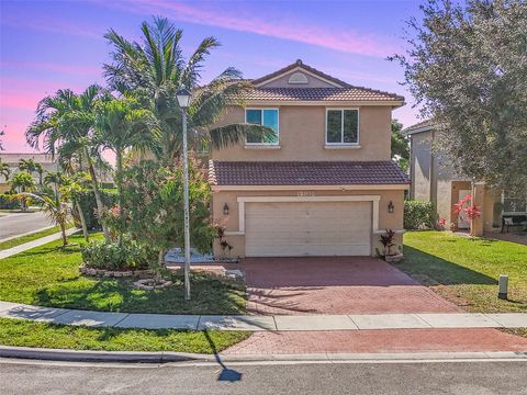 12102 NW 57th St Coral Springs FL 33076