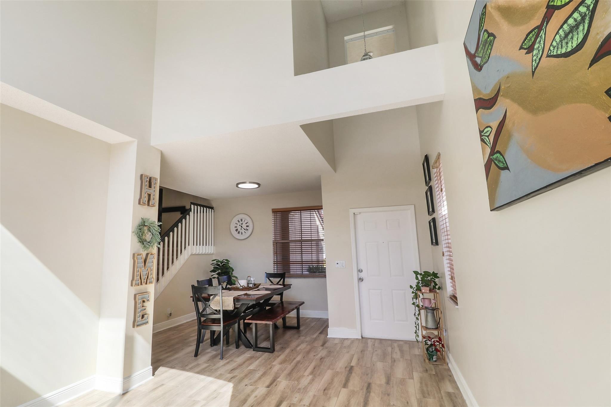 12102 NW 57th St