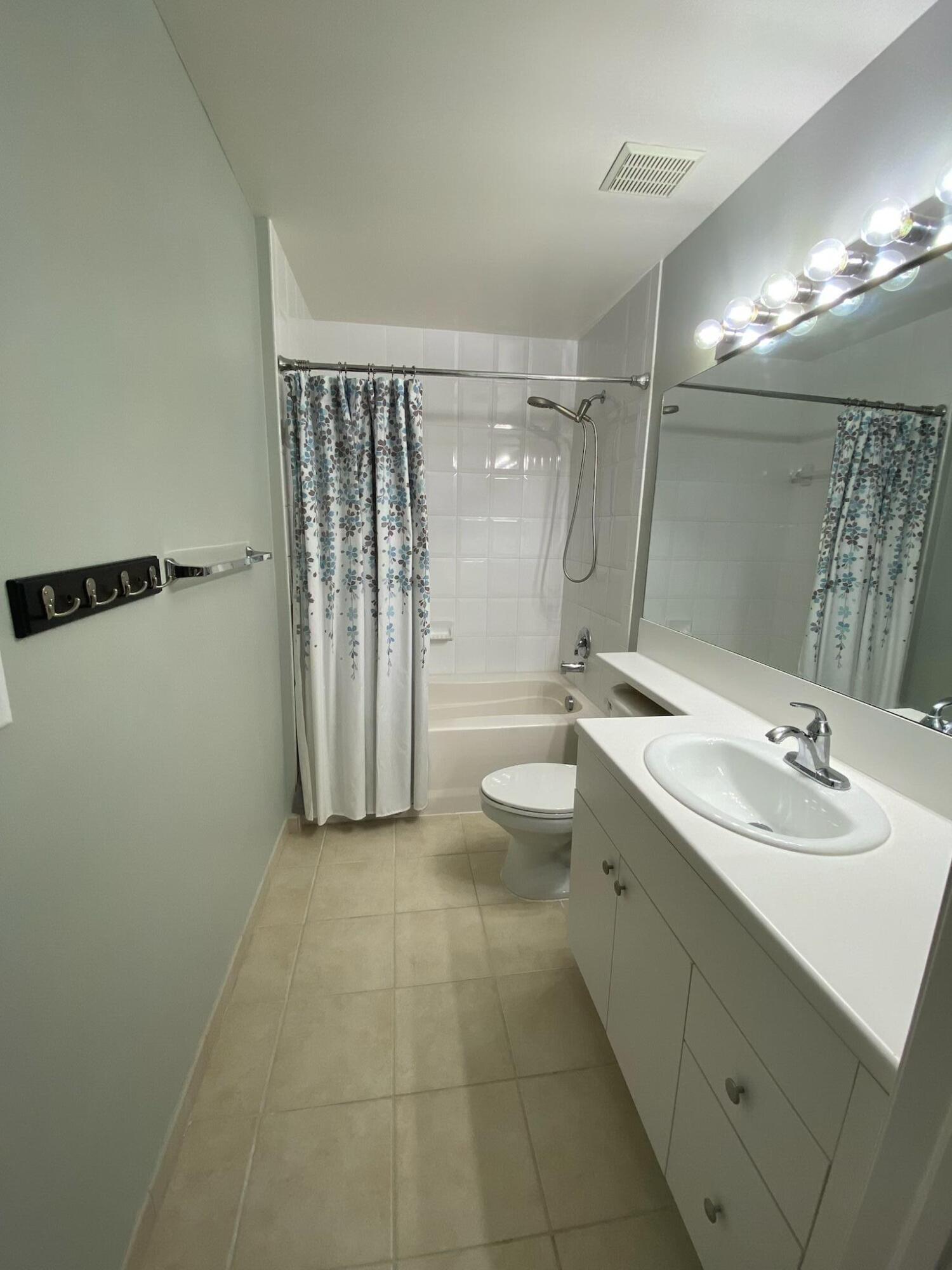 MONTECITO PALM BEACH CONDO - Residential