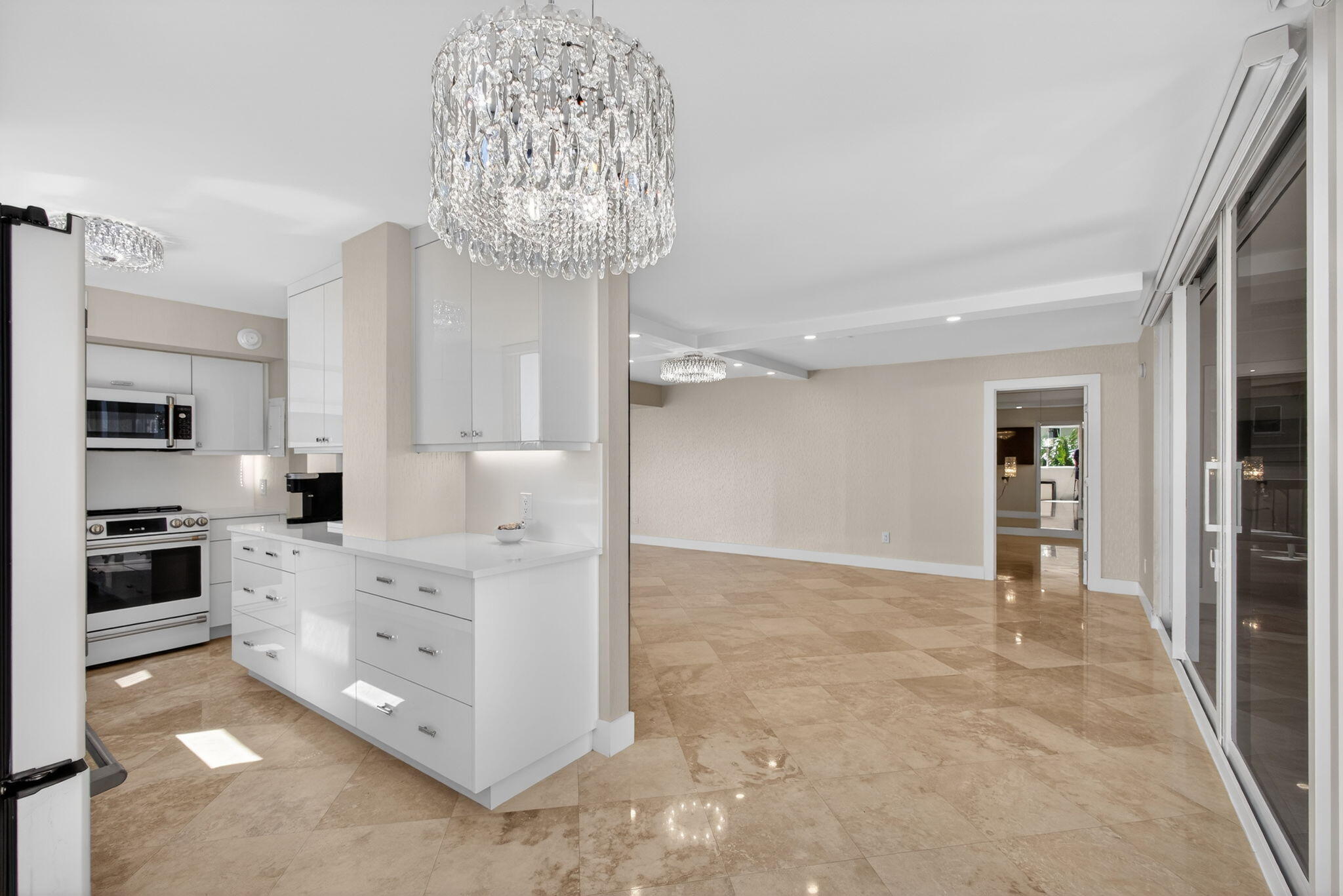 EASTPOINTE CONDO - Residential