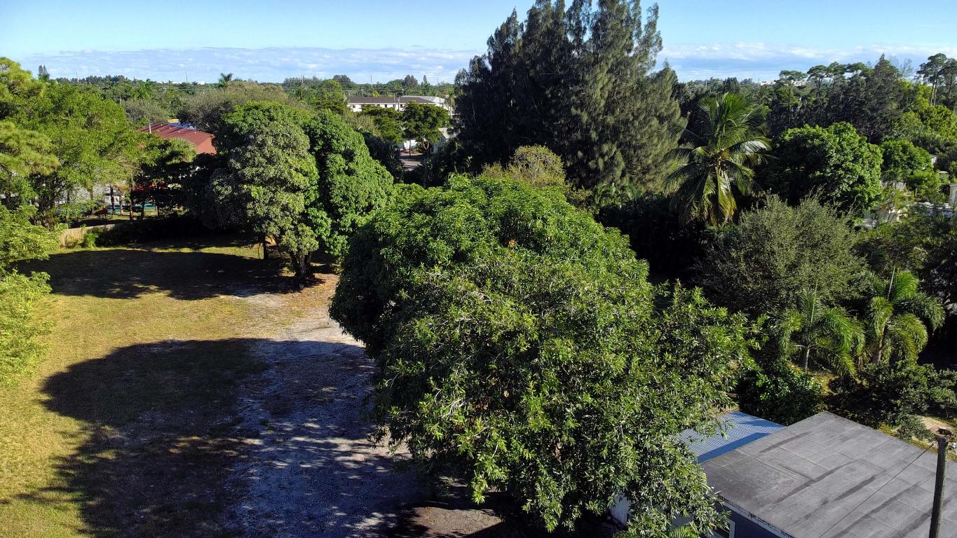 PALM BEACH FARMS CO 7 - Residential Income