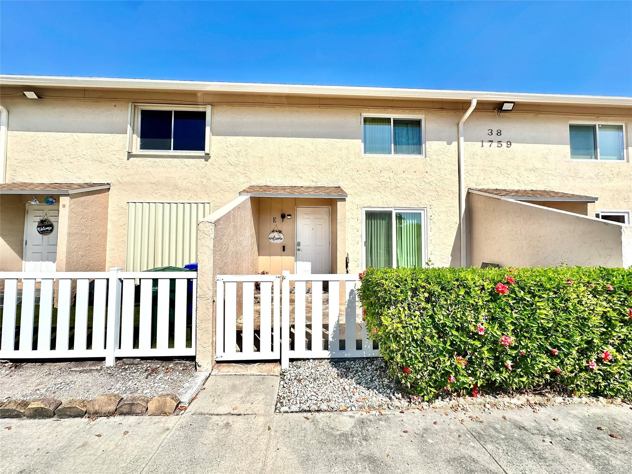 TOWNHOMES OF ORIOLE II - Residential