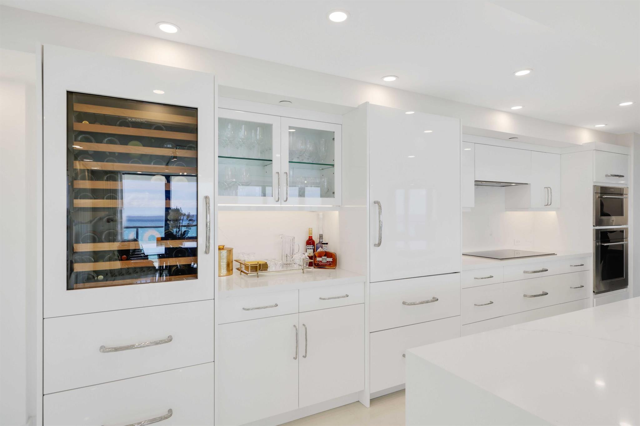 HALCYON OF PALM BEACH - Residential